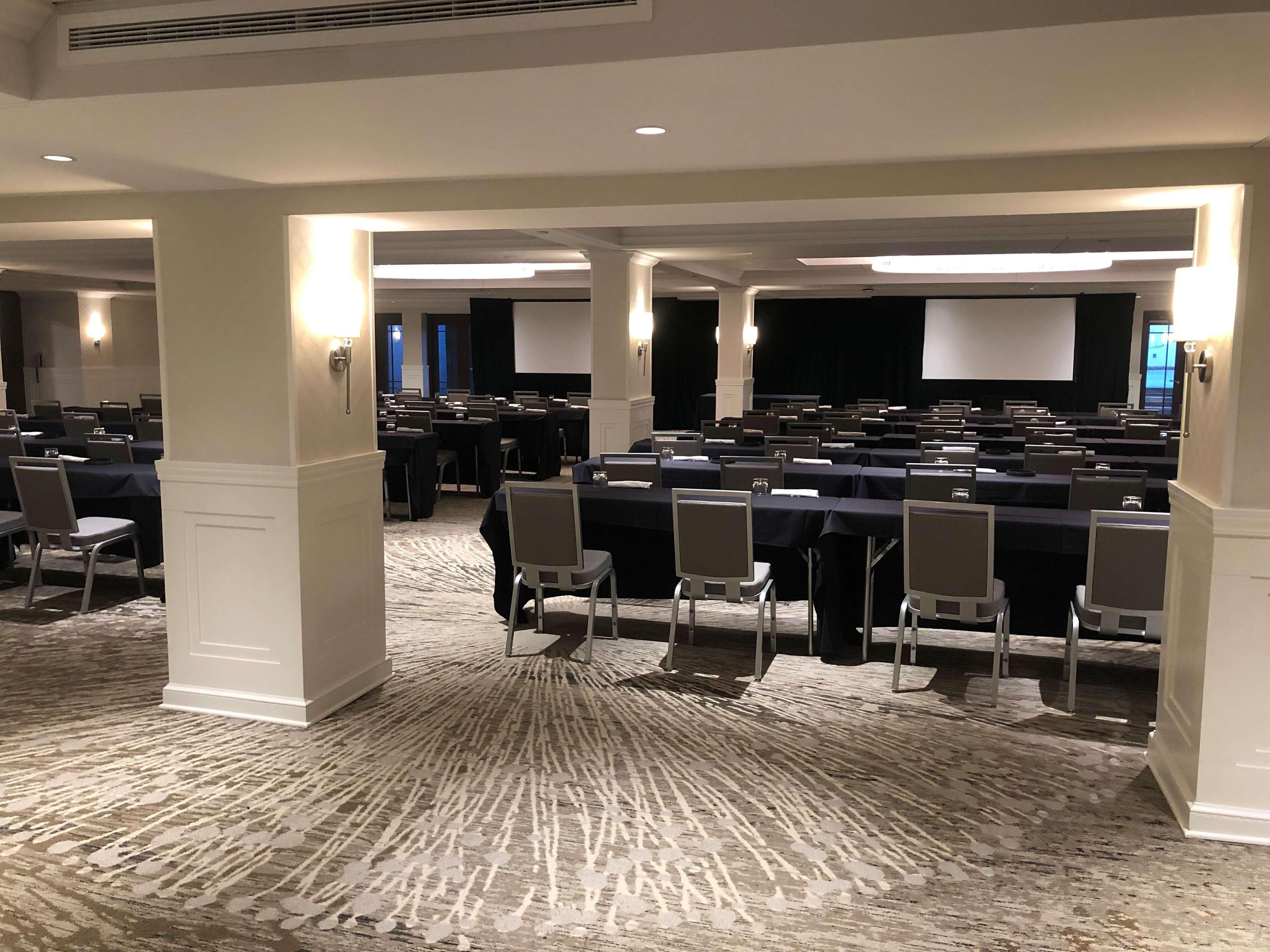 The Kingsley Bloomfield Hills - A Doubletree By Hilton Hotell Exteriör bild