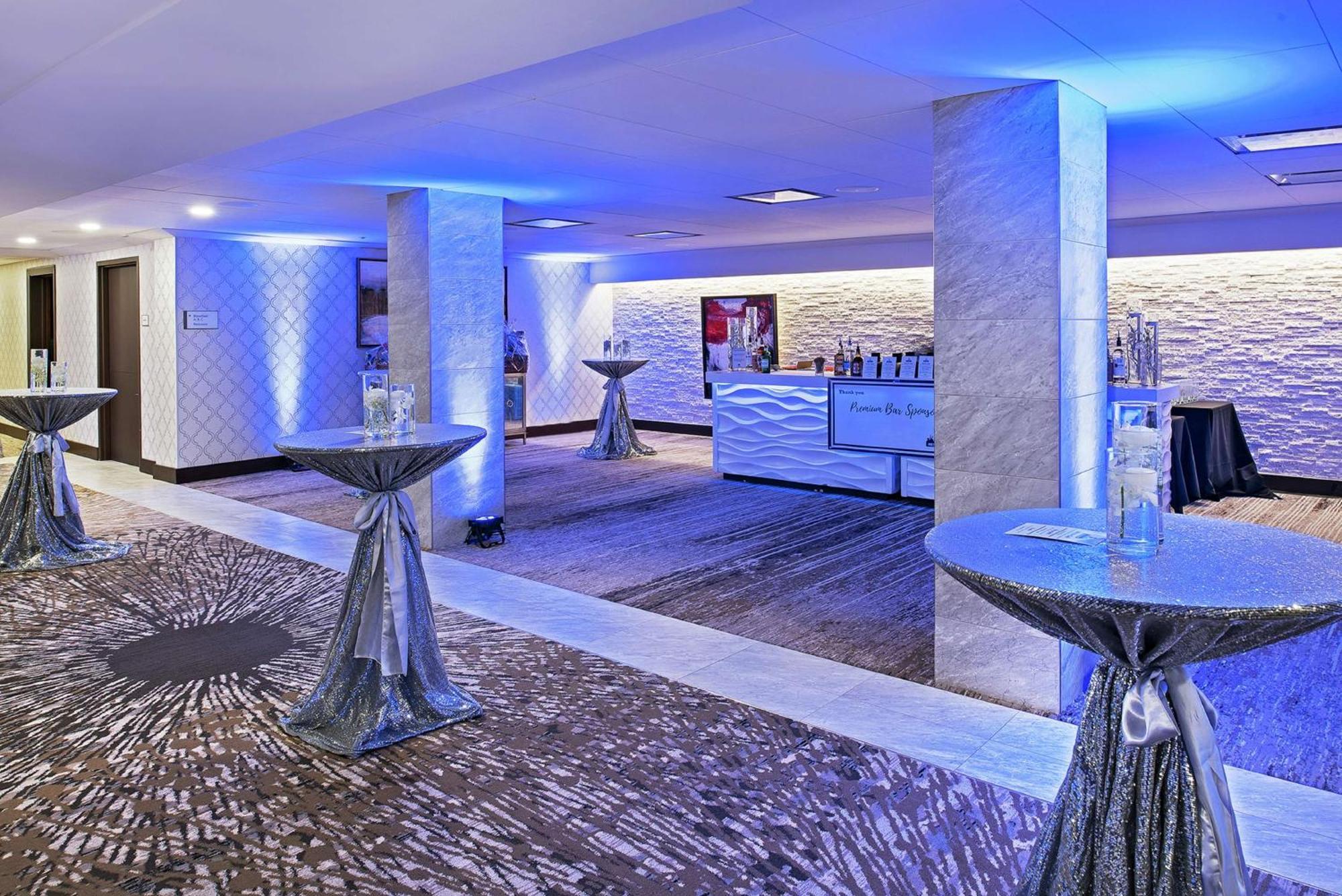 The Kingsley Bloomfield Hills - A Doubletree By Hilton Hotell Exteriör bild