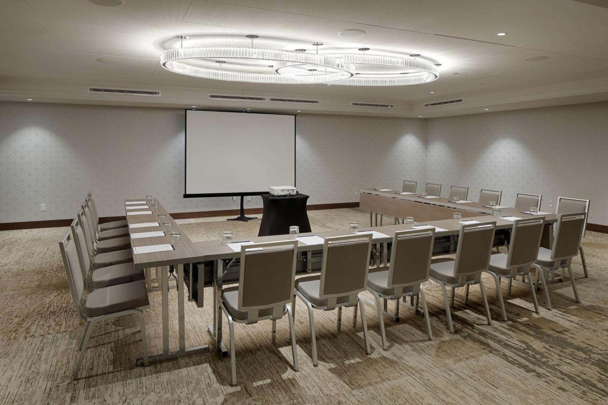 The Kingsley Bloomfield Hills - A Doubletree By Hilton Hotell Exteriör bild